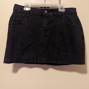 Madden NYC Women's Black Denim Mini Skirt